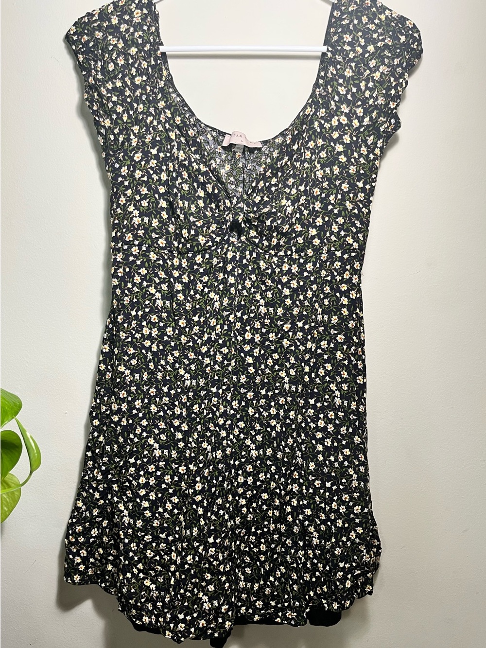 Floral Scoop Neck Short Sleeves Women’s Short Dress - Black/White